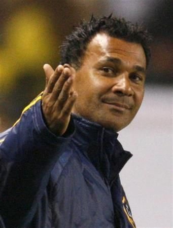 古力特到上海宣传世界杯 预测巴西荷兰进决赛