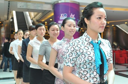 世博南航飞上海运力增50% 选空姐学历最重要