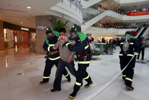 上海人员密集场所将配备火灾疏散引导员