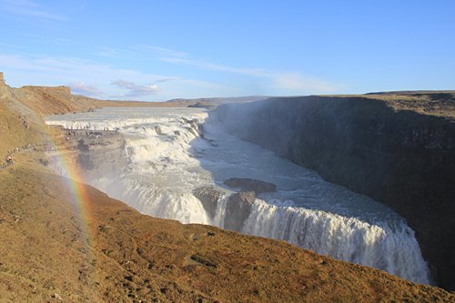 冰岛行记:漫步全球最北首都 探秘间歇泉奇观