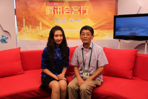 青海馆巨幅藏毯手工编制 高原草坡看雪峰奇景