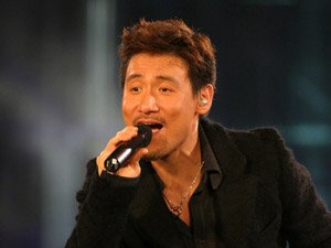 “歌神”张学友在世博文化中心开启全球巡演