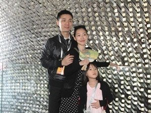 小S全家参观英国馆
