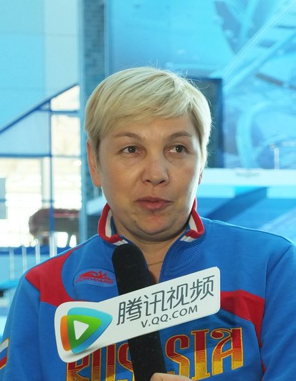 斯维亚纳:米尼巴耶夫失误少 个高不影响跳水