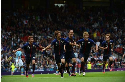 日刊体育:日本男足1-0战胜夺冠热门西班牙