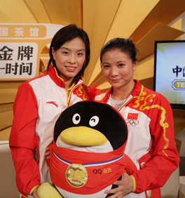 吴敏霞、何姿