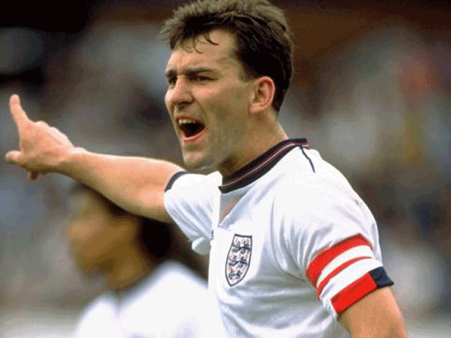 1982年世界杯英格兰3-1法国 布莱恩罗布森闪电进球截图