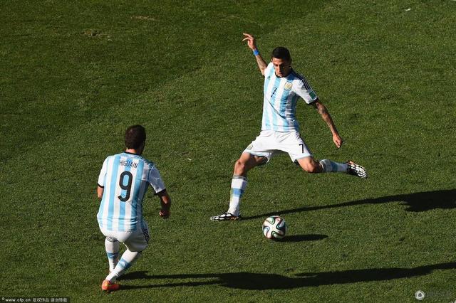 【舌战】梅西依赖症 阿根廷还有球王助手吗？