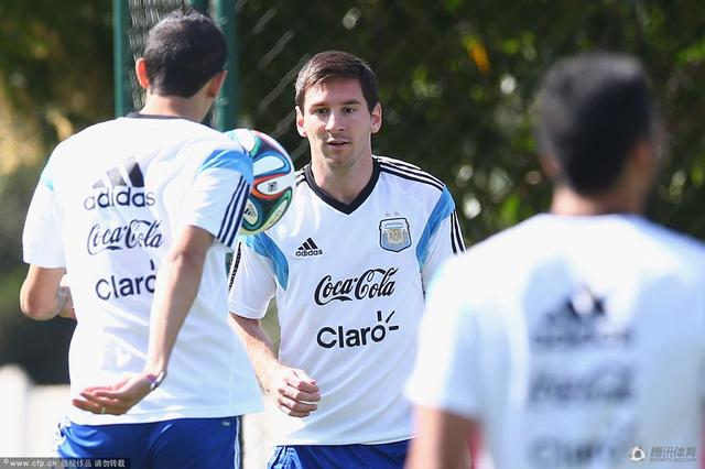 世界杯早报-意大利爆冷英格兰出局 法国狂胜_