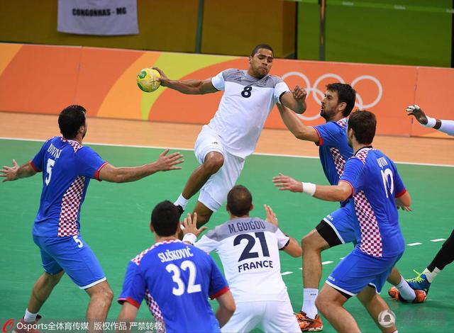 男子手球第四轮:阿根廷首胜 瑞典遭遇4连败