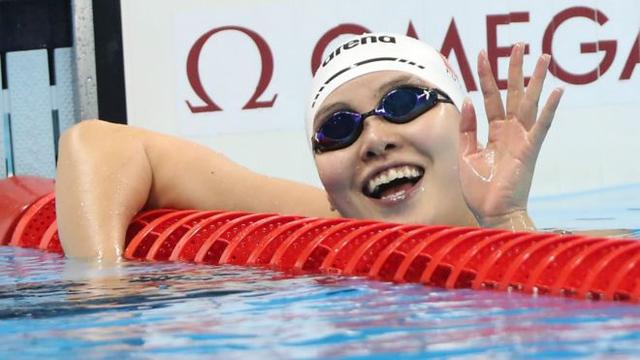 傅园慧意外走红 超越自己就能超越金牌