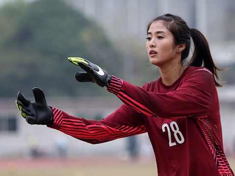 仅1名记者!女足最美门将感动 称背锅继续前进_16_腾讯网