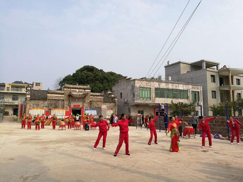 江西上饶黄金埠镇有多少人口_上饶余干黄金埠镇全景