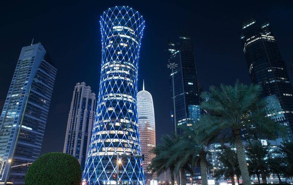 卡塔尔航空_卡塔尔人均gdp(2)