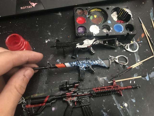 绝地求生玩家将皮肤枪做成实物,这AK真的帅炸了