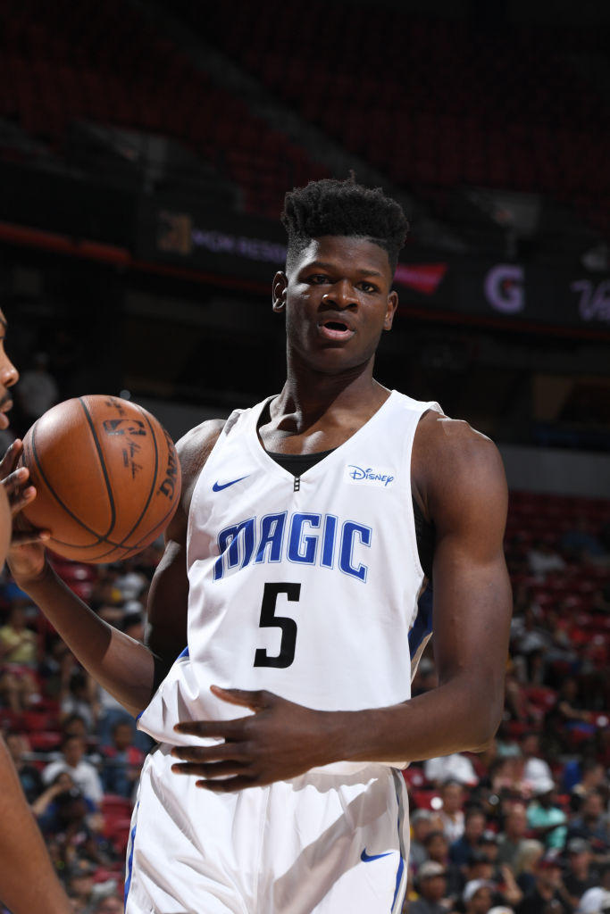 组图:夏联魔术胜灰熊 班巴攻防兼备西蒙斯飞身上篮 nba联盟 广州