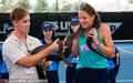 高清：WTA布里斯班赛 普利什科娃手握蟒蛇感受狂野澳洲