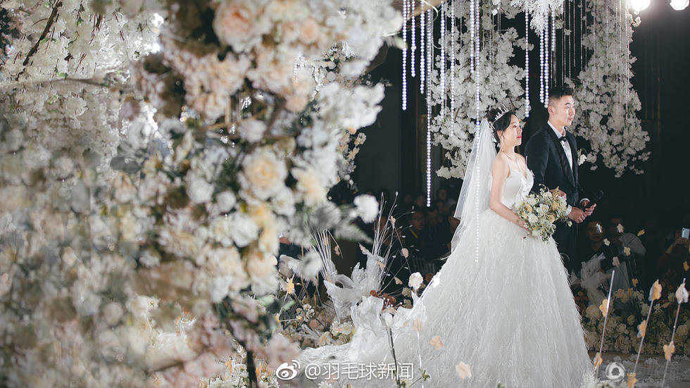 组图赵芸蕾洪炜厦门大婚婚礼现场梦幻又浪漫