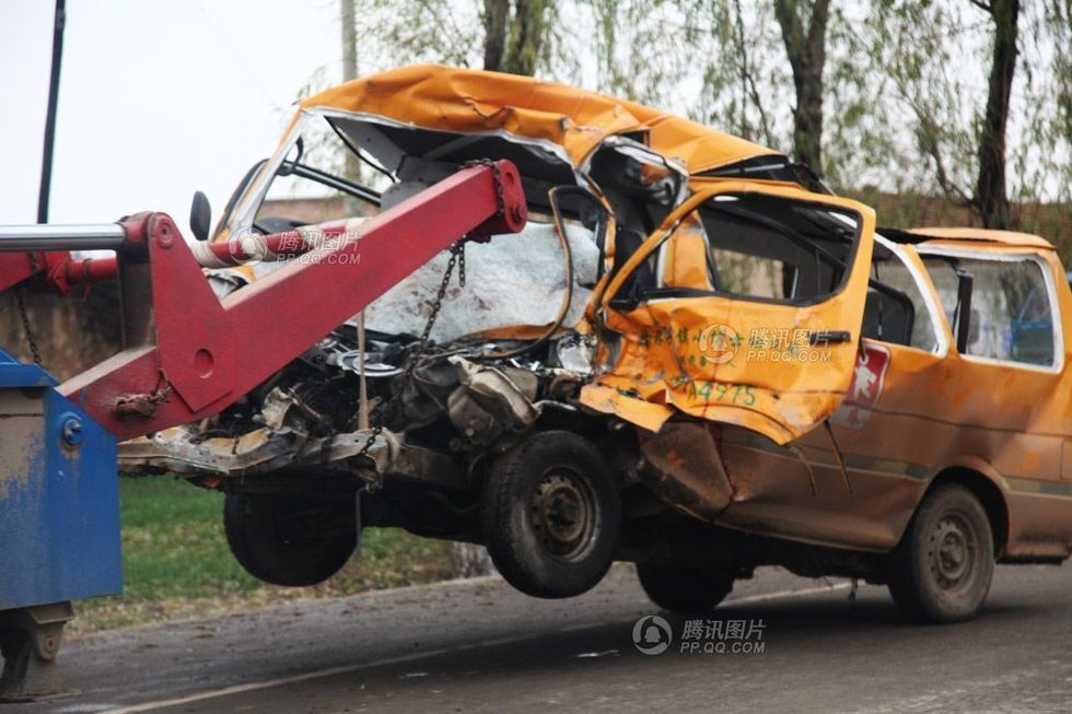 甘肃校车事故