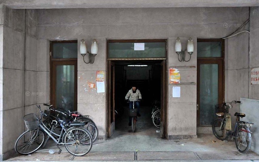 多人闺蜜头像每人一张_2000年平均每人收入(3)