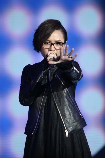  周笔畅 《 快乐大本营 》 甜蜜感情感动天_爱之梦