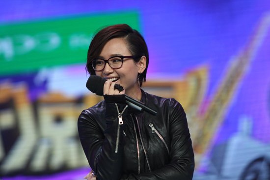  周笔畅 《 快乐大本营 》 甜蜜感情感动天_爱之梦