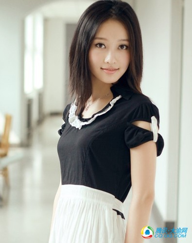 中央美术学院校花yiwen