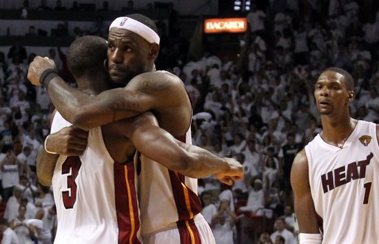 组图:圣诞大战垫场 2010-11小牛VS热火回顾