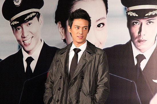 陈楚河新戏剪短发演机长 自曝享受欺负女友-陈楚河新戏剪短发演机长,自曝享受欺负女友,陈楚河,剪短发,机长,欺-北方网-文化娱乐