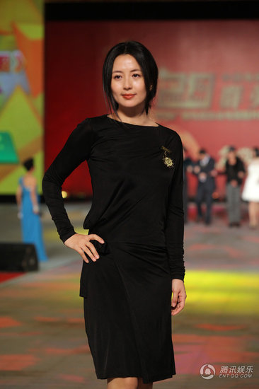 次亮相成最耀眼明星-杨童舒,十周年,无疑是,电视剧