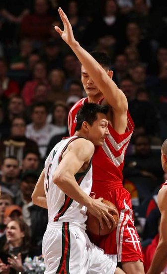 组图:回顾阿联4年nba漂泊之旅 pk姚明最难忘-