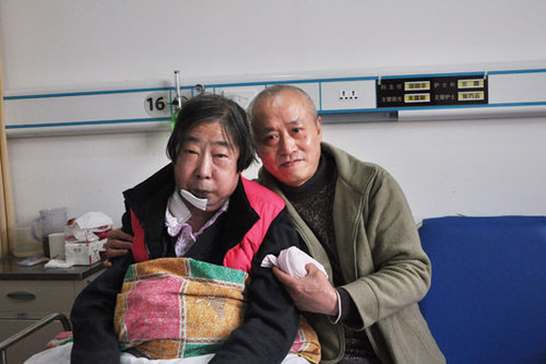 67岁重庆老太患牙龈癌 捐献遗体获家人支持_大渝网_腾讯网