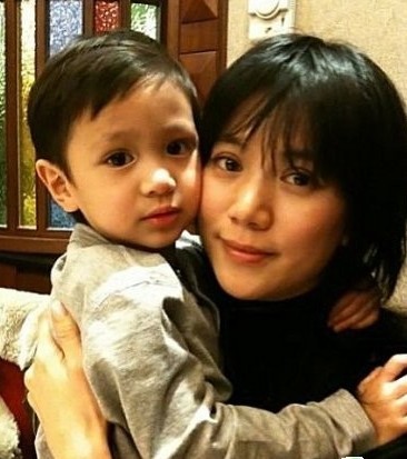 李嘉欣林志颖儿子斗帅