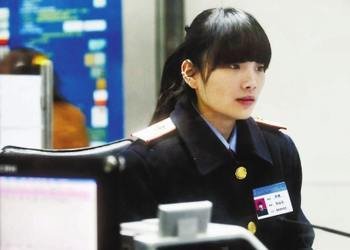 组图:最美90后售票员+春节不能回湖北过年了