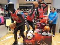 全国首家阿迪达斯篮球店1月15日隆重开幕