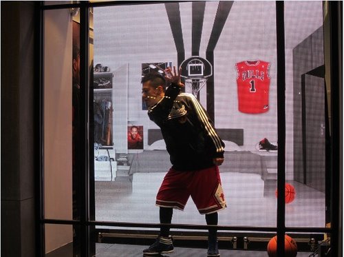 全国首家阿迪达斯篮球店1月15日隆重开幕