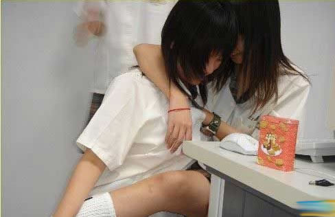 女学生寝室hold不住_大楚网_腾讯网