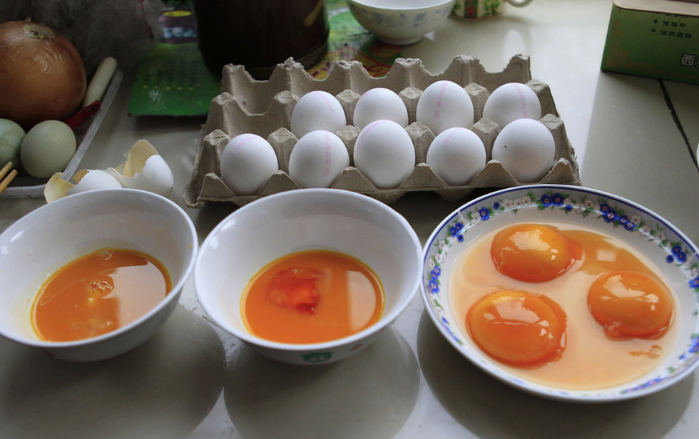 西安现疑似“血鸡蛋”