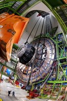 欧洲大型强子对撞机创质子能量新记录-8Tev