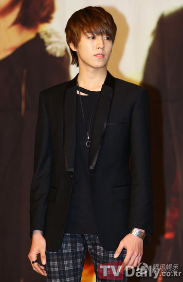 《赤道的男人》发布会 严泰雄李宝英等主演亮相-发布会,电视剧,kbs,tvdaily,2tv,中文版,李贤宇,的-安徽广播网-新闻中心