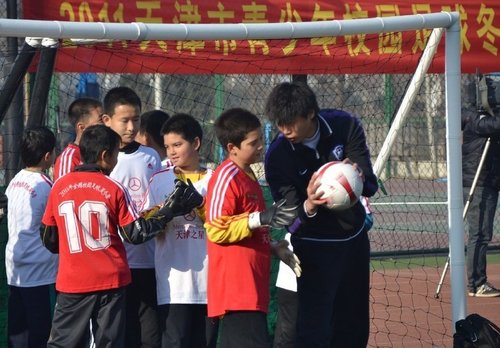 中国足球基层教练现状 学校无编制周末无休息