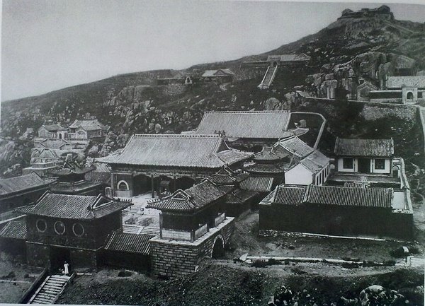 泰山 泰山顶的寺庙