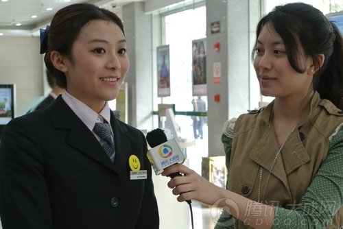 走近邮储银行微笑服务明星吴婧