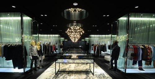 张歆艺、高以翔出席武汉国际广场i.t新店开幕