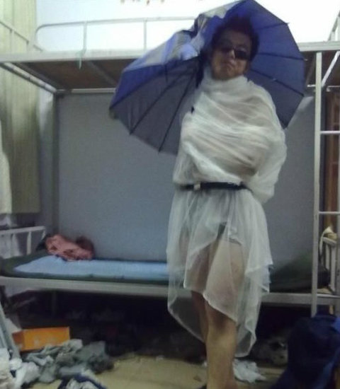 清明妖女现身扫墓 杜甫不忙玩撸啊撸 - 美图欣赏 ...