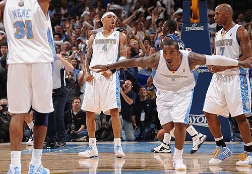 30大球员手势:科比詹皇霸气 <wbr>基德穆大叔经典 30大球员手势:科比詹皇霸气 <wbr>基德穆大叔经典