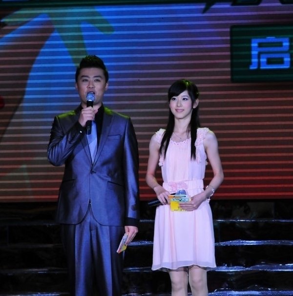 清新自然的<em>奶茶妹妹章泽天</em>有着<em>美丽</em>的容颜