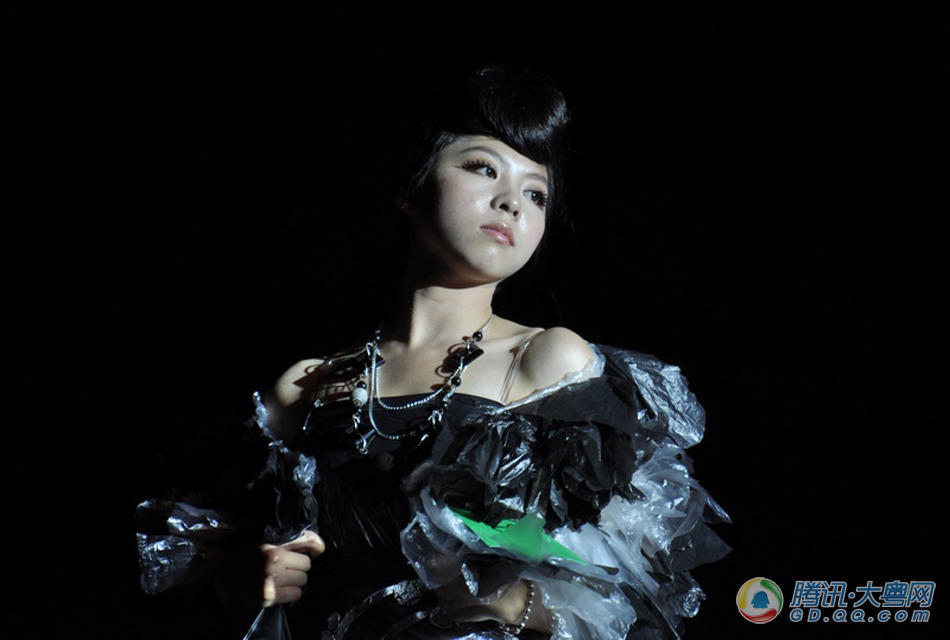 广东海洋大学环保时装秀