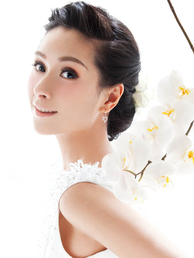 杨恭如婚纱照曝光 38+<em>美貌女神</em>演绎不老神话.