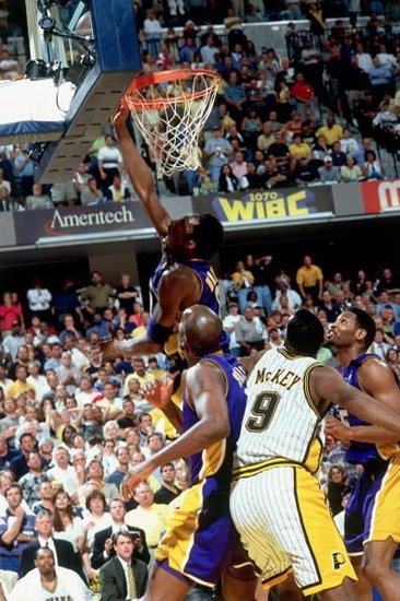本世纪季后赛绝杀:科比无解跳投 老鱼最神奇